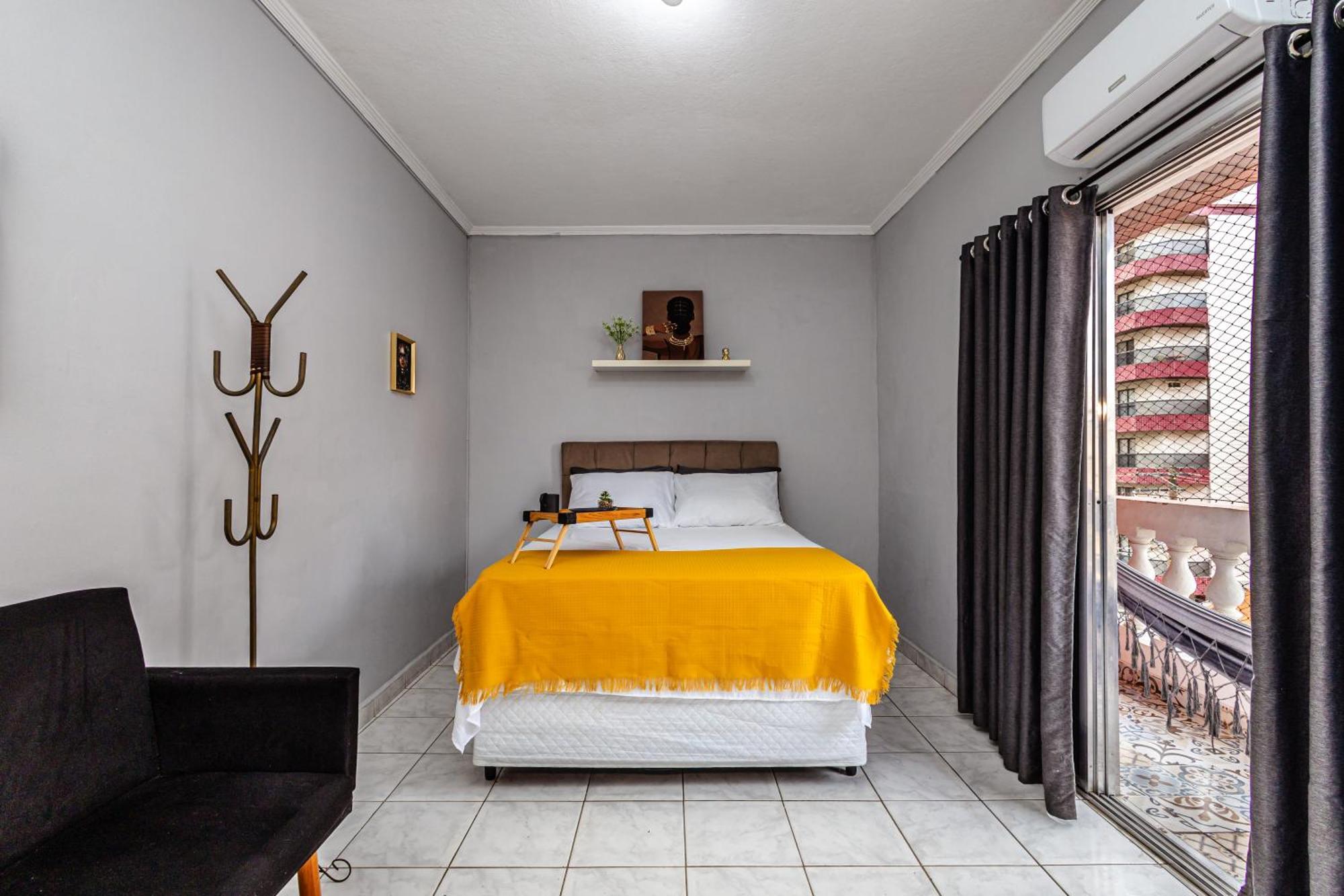 Ape Na Tupi Com Ar Condicionado Nos Quartos E Sala, Garagem E A 100m Da *