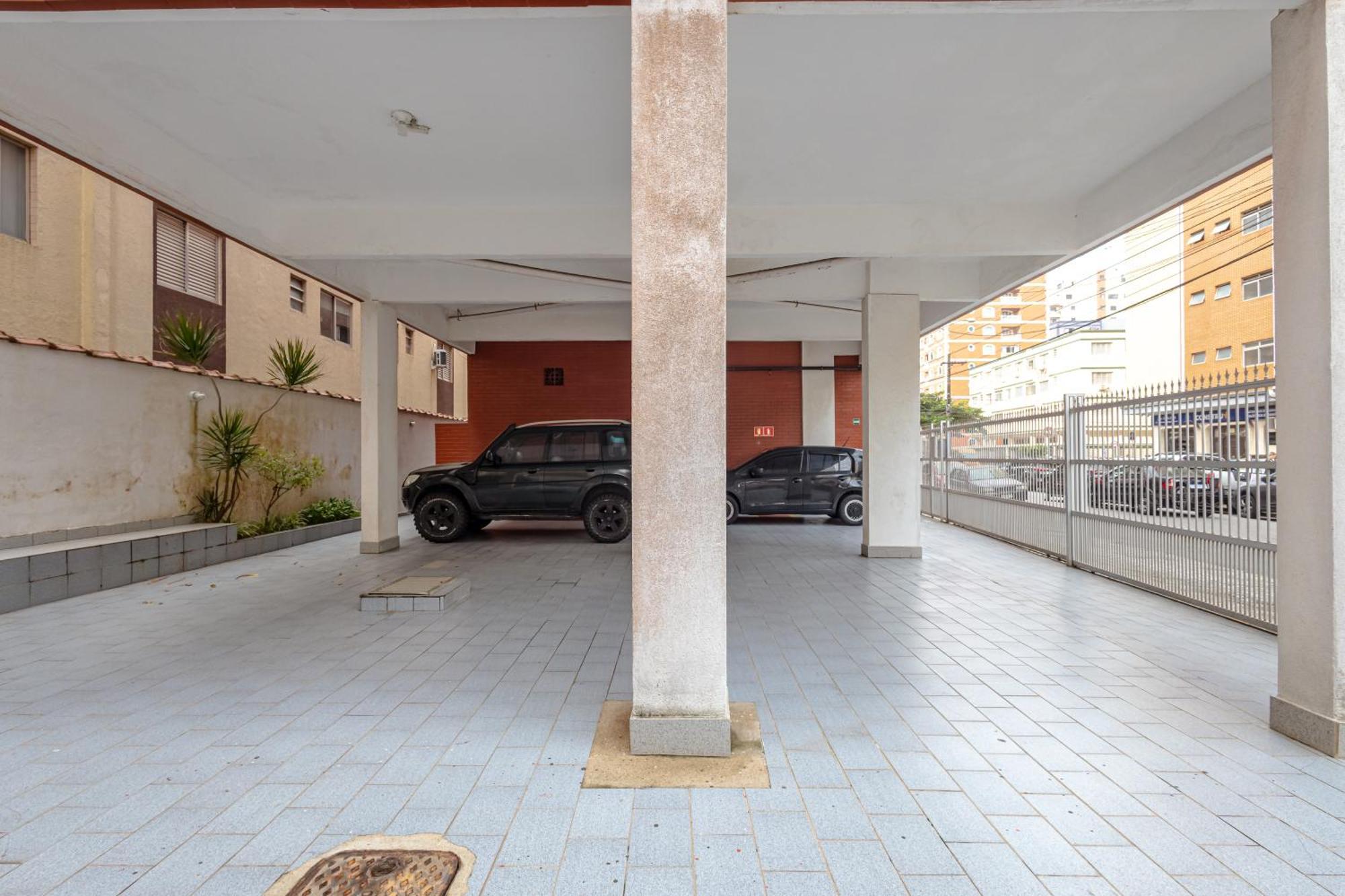 Ape Na Tupi Com Ar Condicionado Nos Quartos E Sala, Garagem E A 100m Da *