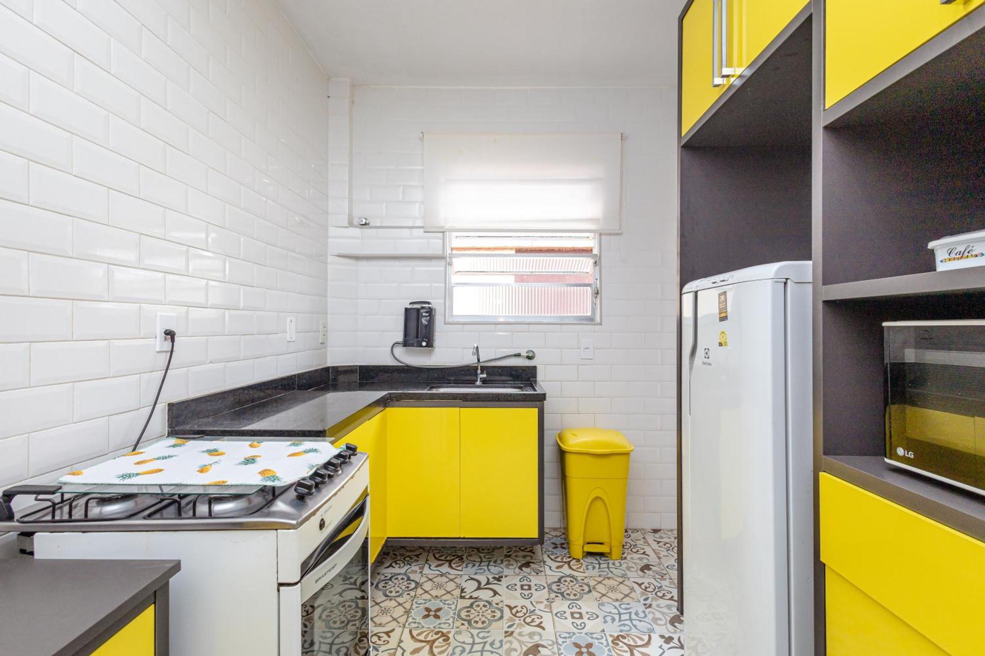 Apartment Ape Na Tupi Com Ar Condicionado Nos Quartos E Sala, Garagem E A 100m Da *