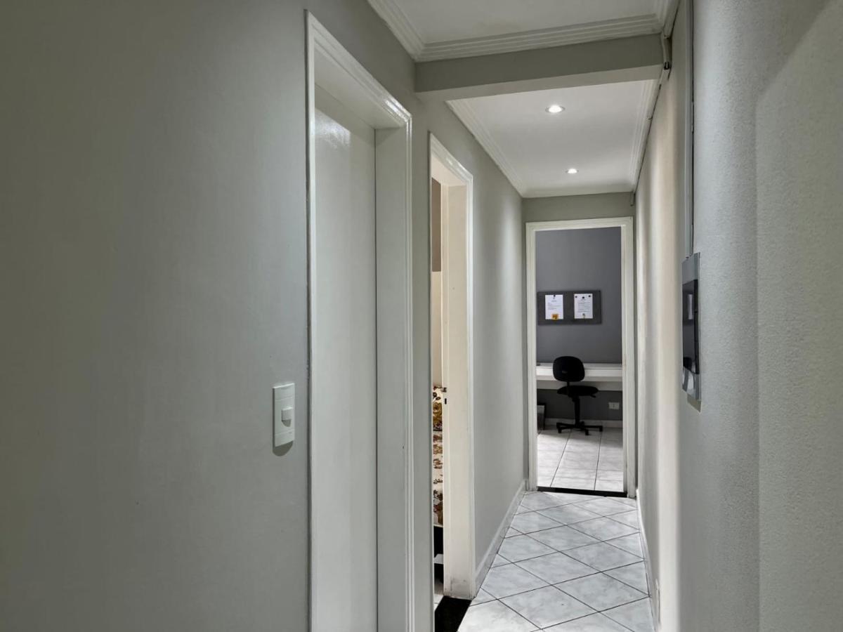 Apartment Ape Na Tupi Com Ar Condicionado Nos Quartos E Sala, Garagem E A 100m Da *