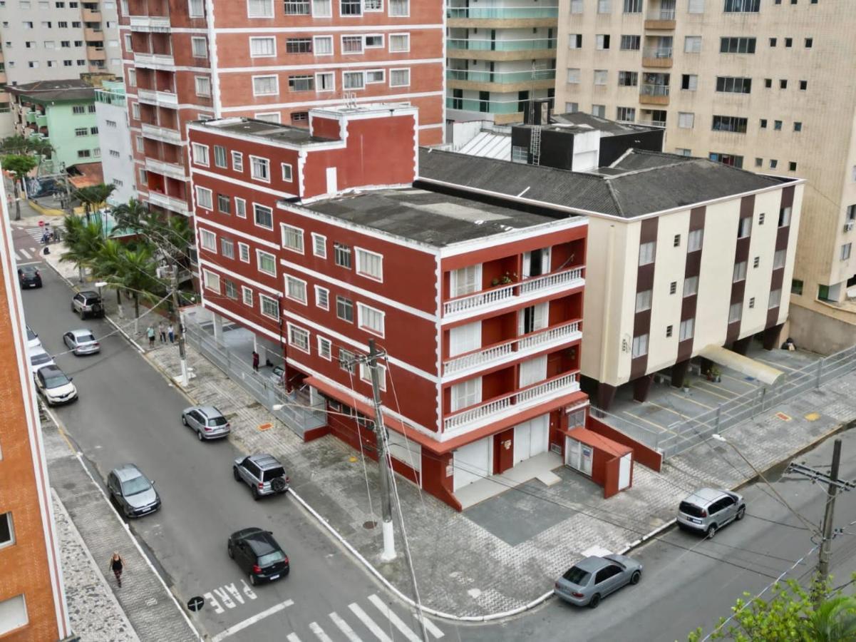 Ape Na Tupi Com Ar Condicionado Nos Quartos E Sala, Garagem E A 100m Da Praia Grande (Santos)