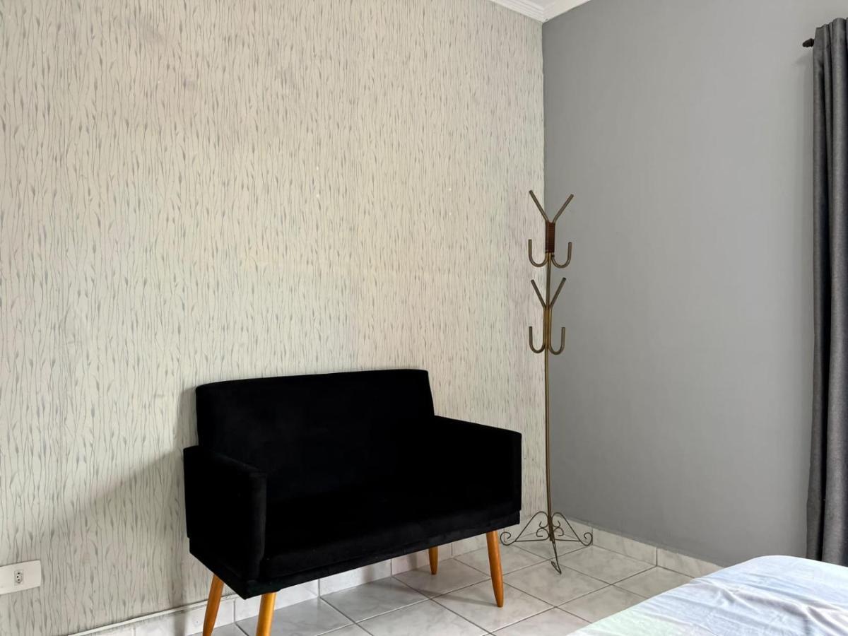Apartment Ape Na Tupi Com Ar Condicionado Nos Quartos E Sala, Garagem E A 100m Da