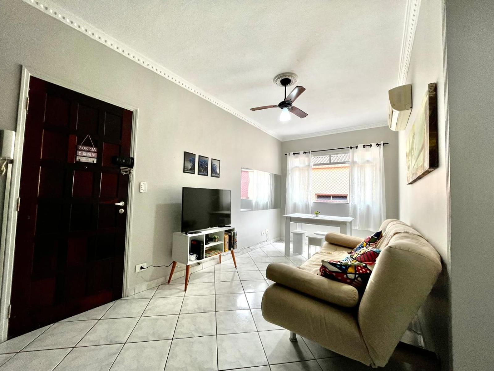 Apartment Ape Na Tupi Com Ar Condicionado Nos Quartos E Sala, Garagem E A 100m Da